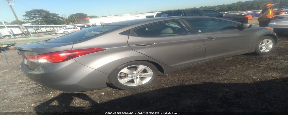 5NPDH4AE9DH256724 2013 HYUNDAI ELANTRA photo no. 4