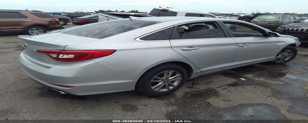 5NPE24AF8HH443750 2017 HYUNDAI SONATA photo no. 4