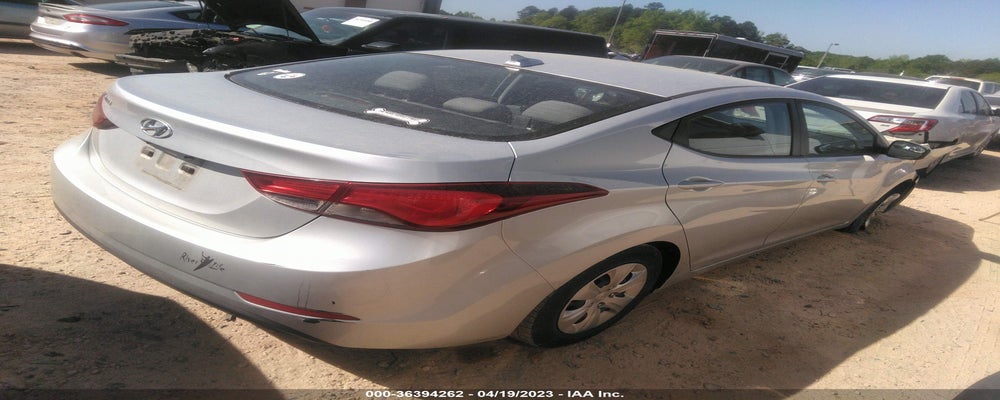 5NPDH4AE5GH740944 2016 HYUNDAI ELANTRA photo no. 4