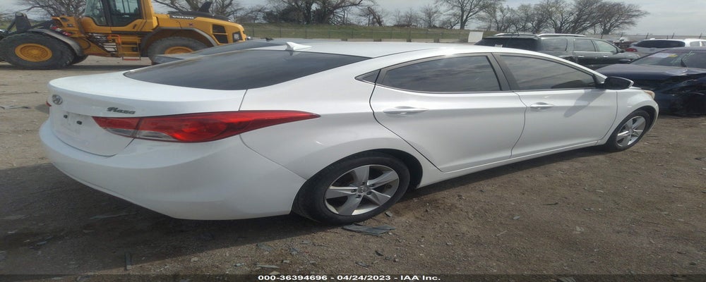 5NPDH4AE1DH167567 2013 HYUNDAI ELANTRA photo no. 4