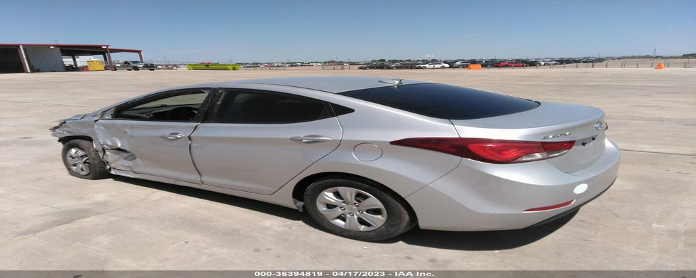 5NPDH4AE0GH735330 2016 HYUNDAI ELANTRA photo no. 3