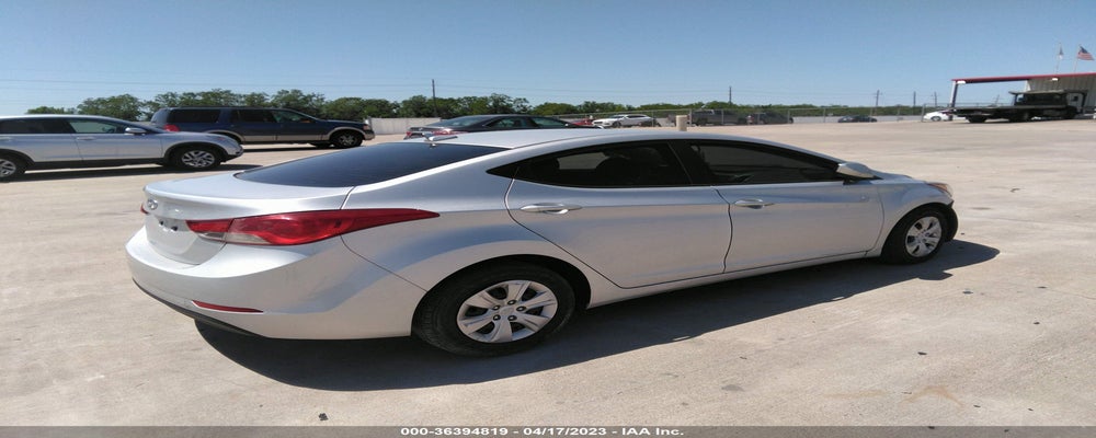 5NPDH4AE0GH735330 2016 HYUNDAI ELANTRA photo no. 4