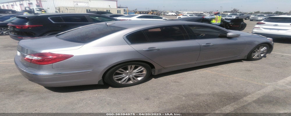 KMHGC4DD7CU173372 2012 HYUNDAI GENESIS photo no. 4