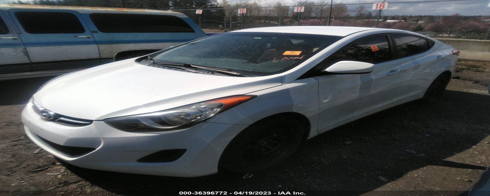 5NPDH4AE1DH221028 2013 HYUNDAI ELANTRA photo no. 2