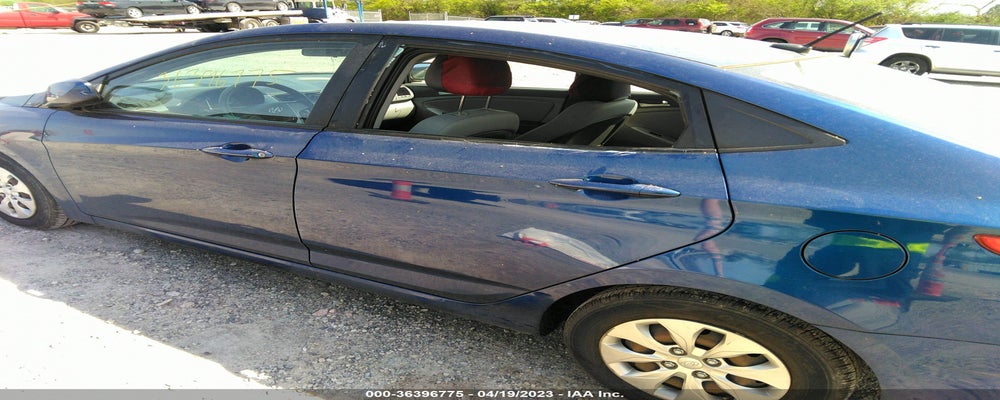 KMHCT4AE8FU884630 2015 HYUNDAI ACCENT photo no. 6