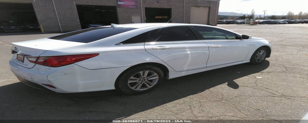 5NPEB4ACXEH906666 2014 HYUNDAI SONATA photo no. 4