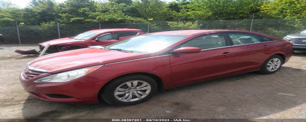 5NPEB4AC4BH072597 2011 HYUNDAI SONATA photo no. 2
