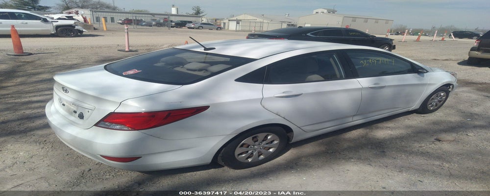 KMHCT4AE7FU918136 2015 HYUNDAI ACCENT photo no. 4