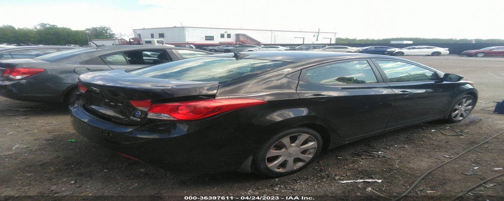 KMHDH4AE3DU546555 2013 HYUNDAI ELANTRA photo no. 4