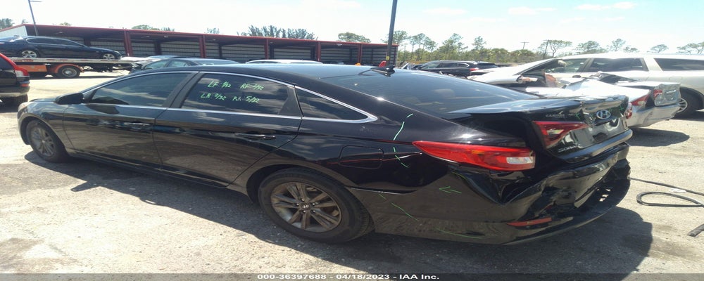 5NPE24AF7FH000566 2015 HYUNDAI SONATA photo no. 3