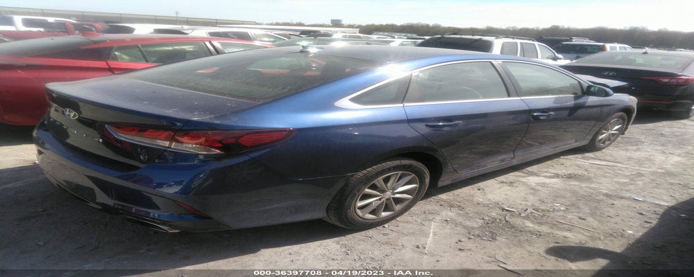 5NPE24AF6JH723253 2018 HYUNDAI SONATA photo no. 4