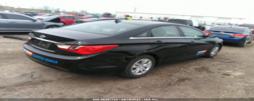 5NPEB4AC3BH061400 2011 HYUNDAI SONATA photo no. 4