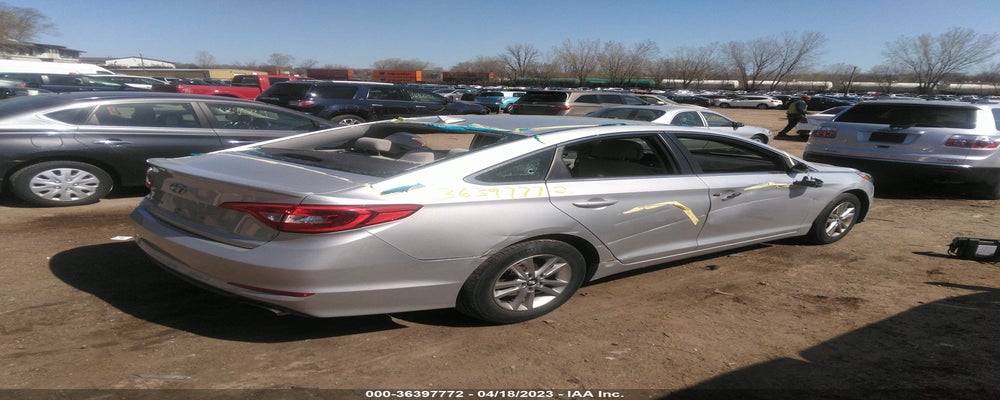 5NPE24AF3GH405731 2016 HYUNDAI SONATA photo no. 4