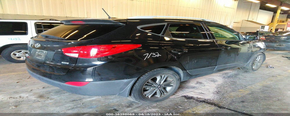 KM8JUCAG1FU103818 2015 HYUNDAI TUCSON photo no. 4