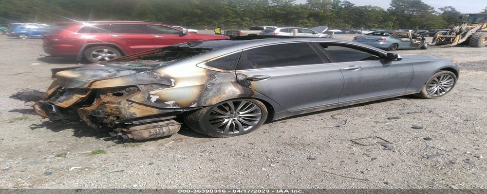 KMHGN4JFXFU049262 2015 HYUNDAI GENESIS photo no. 4