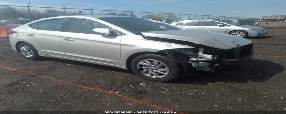 KMHD74LF6HU390316 2017 HYUNDAI ELANTRA photo no. 2