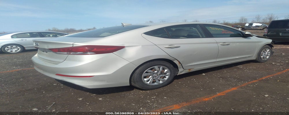 KMHD74LF6HU390316 2017 HYUNDAI ELANTRA photo no. 4