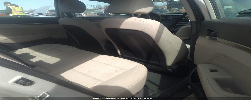 KMHD74LF6HU390316 2017 HYUNDAI ELANTRA photo no. 8