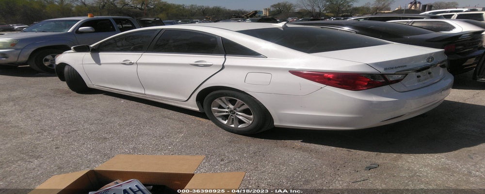 5NPEB4AC9BH162859 2011 HYUNDAI SONATA photo no. 3