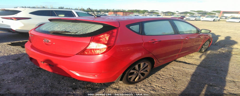KMHCU5AE2FU201338 2015 HYUNDAI ACCENT photo no. 4