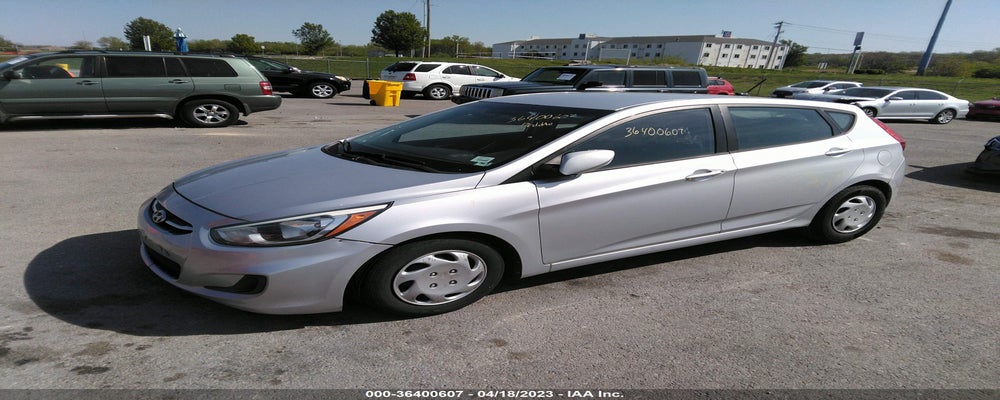KMHCT5AE0FU208744 2015 HYUNDAI ACCENT photo no. 2