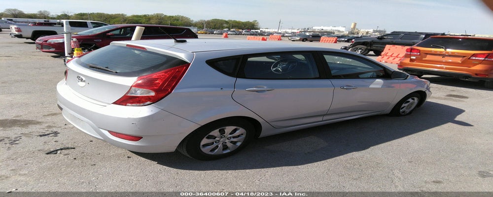 KMHCT5AE0FU208744 2015 HYUNDAI ACCENT photo no. 4