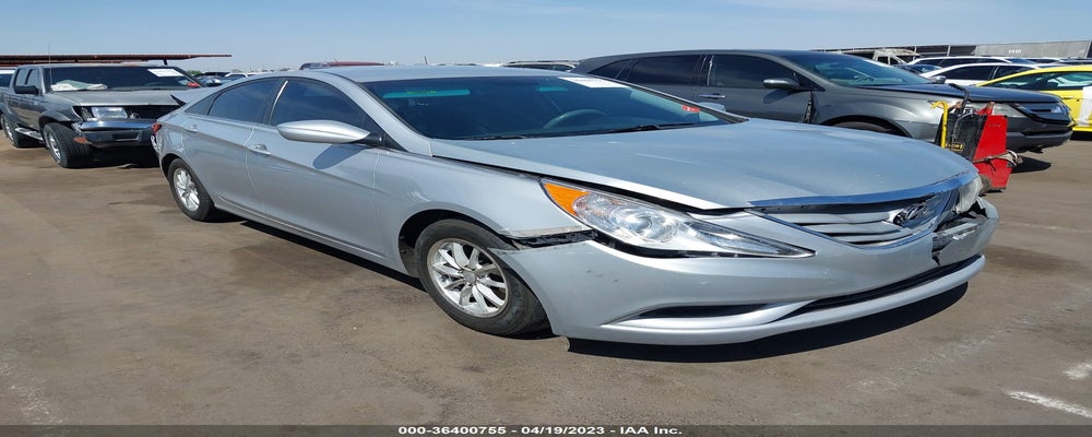 5NPEB4AC4BH185594 2011 HYUNDAI SONATA photo no. 10