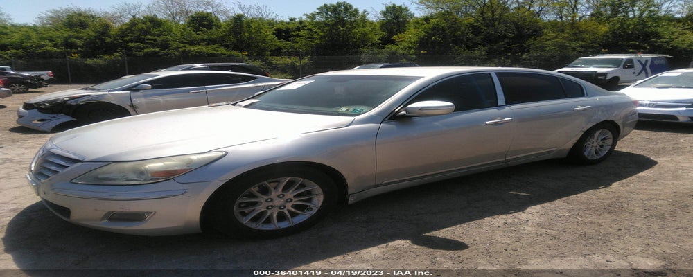 KMHGC4DEXBU133066 2011 HYUNDAI GENESIS photo no. 2