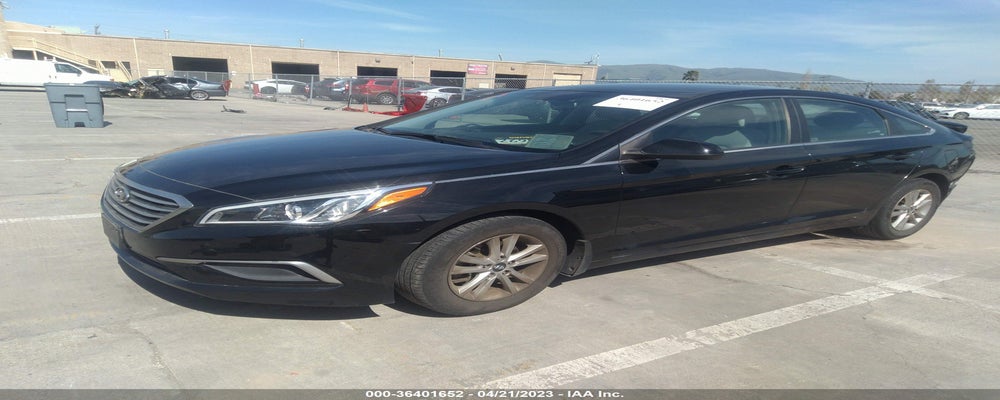 5NPE24AFXHH563596 2017 HYUNDAI SONATA photo no. 2