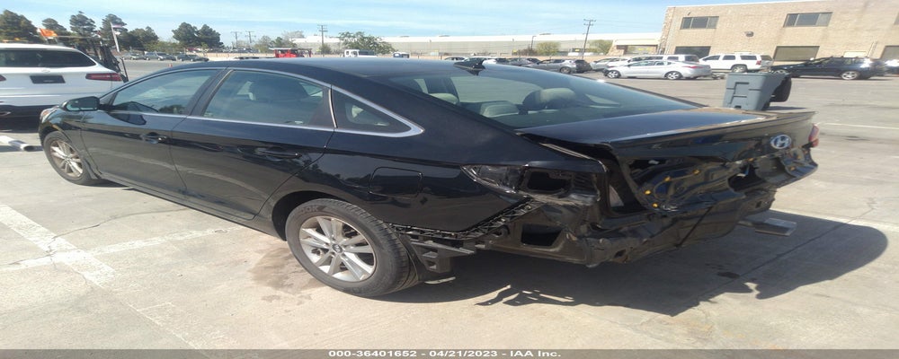 5NPE24AFXHH563596 2017 HYUNDAI SONATA photo no. 3