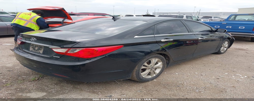 5NPEC4AC2CH372699 2012 HYUNDAI SONATA photo no. 4