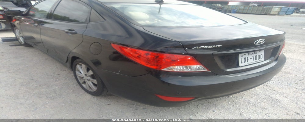 KMHCU4AE6DU379874 2013 HYUNDAI ACCENT photo no. 3
