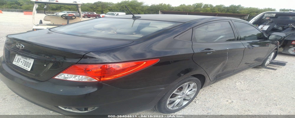 KMHCU4AE6DU379874 2013 HYUNDAI ACCENT photo no. 4