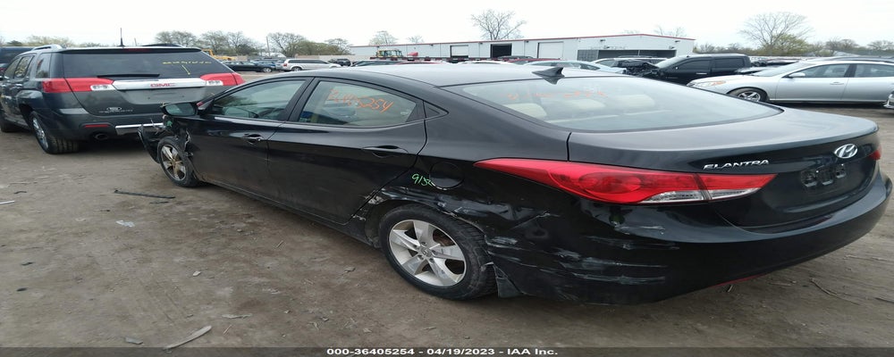 KMHDH4AE2DU595357 2013 HYUNDAI ELANTRA photo no. 3