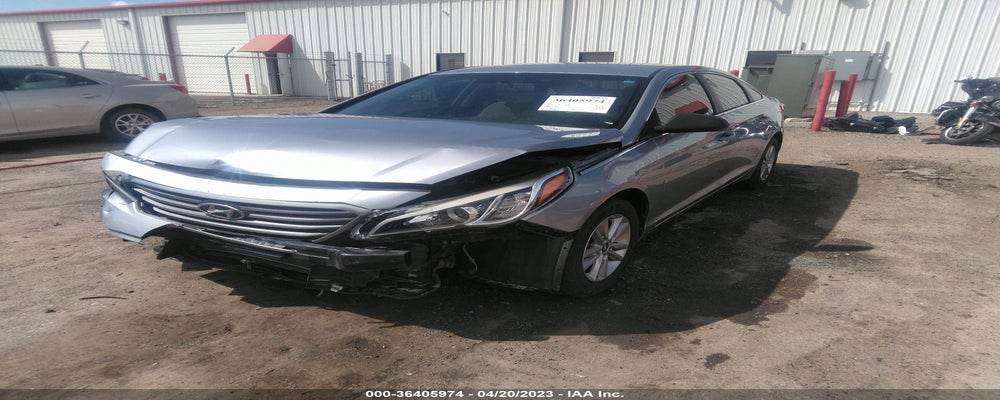 5NPE24AF0FH048944 2015 HYUNDAI SONATA photo no. 2