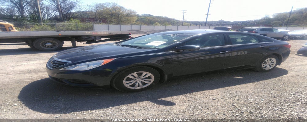 5NPEB4AC1DH607923 2013 HYUNDAI SONATA photo no. 2
