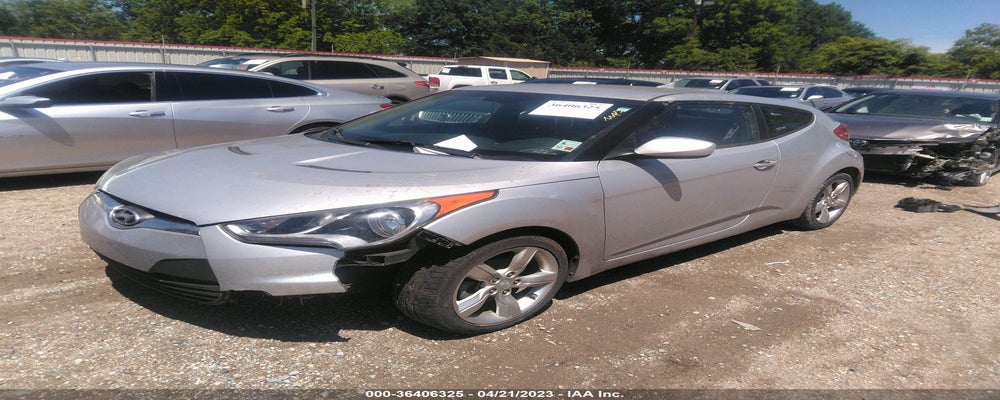 KMHTC6AD1FU240065 2015 HYUNDAI VELOSTER photo no. 2