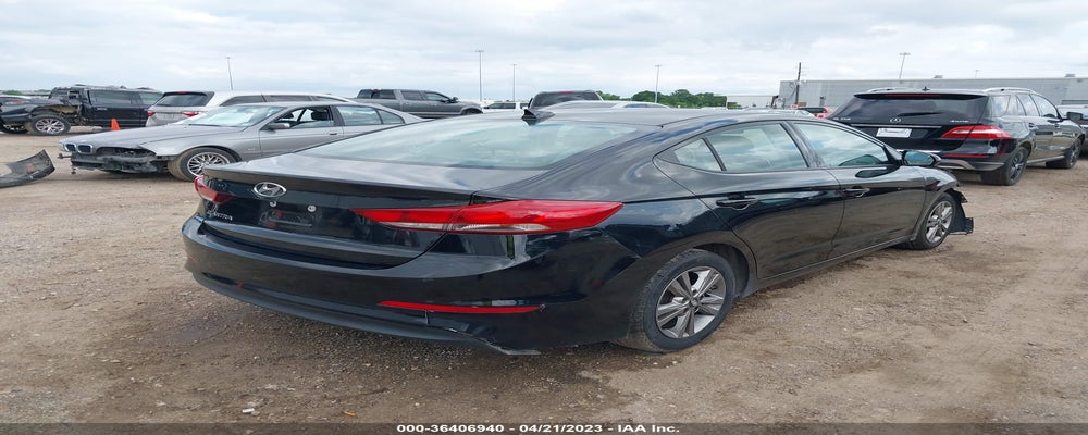 5NPD84LF1HH021908 2017 HYUNDAI ELANTRA photo no. 4
