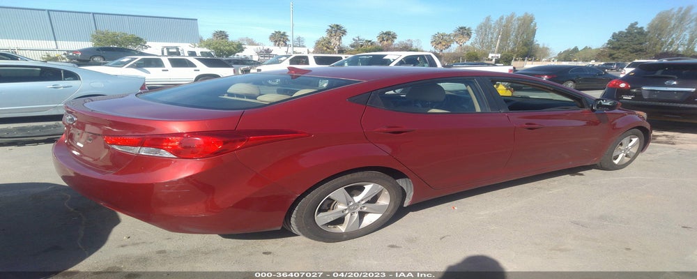 5NPDH4AE0DH363631 2013 HYUNDAI ELANTRA photo no. 4