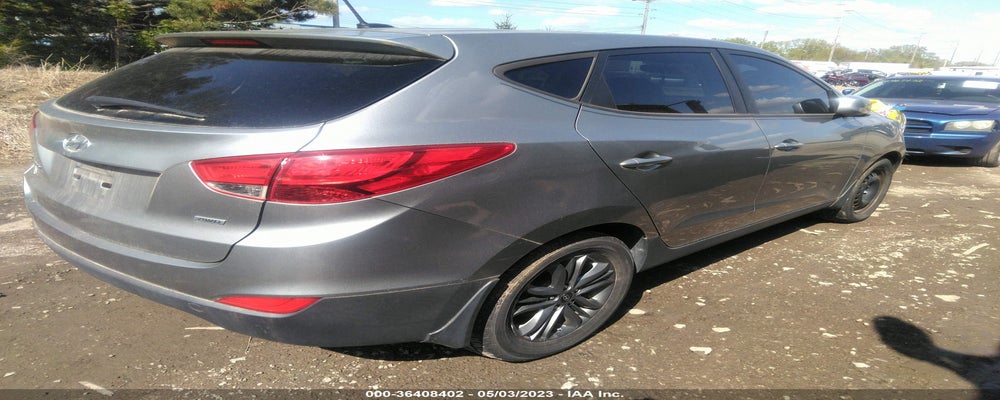 KM8JTCAFXFU038719 2015 HYUNDAI TUCSON photo no. 4