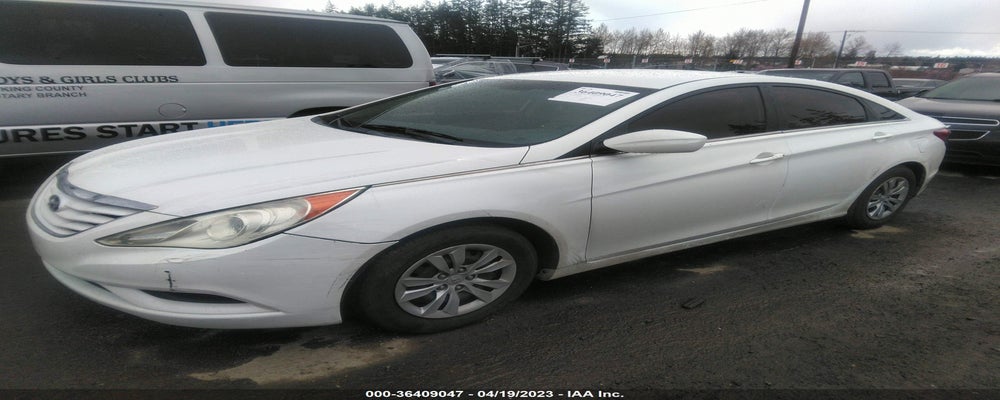 5NPEB4AC0BH265619 2011 HYUNDAI SONATA photo no. 2