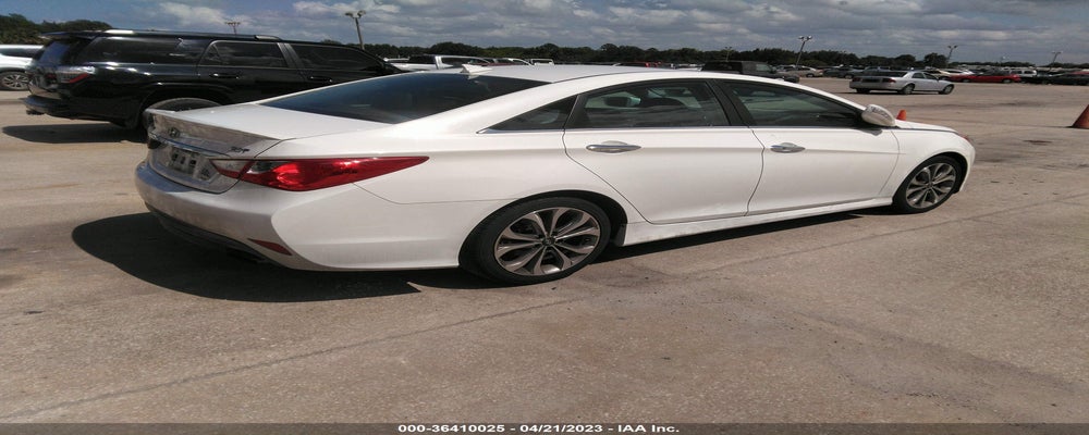 5NPEC4AB7EH868883 2014 HYUNDAI SONATA photo no. 4