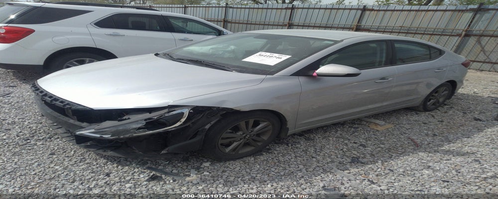 5NPD84LF8JH260569 2018 HYUNDAI ELANTRA photo no. 2