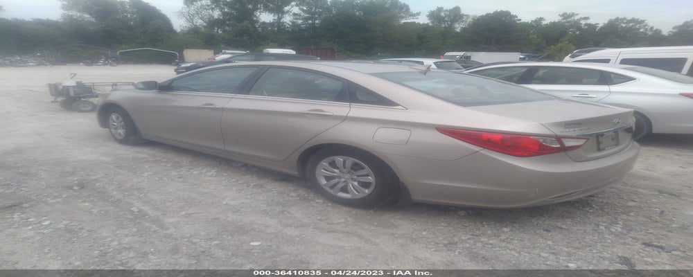 5NPEB4AC4BH188379 2011 HYUNDAI SONATA photo no. 3