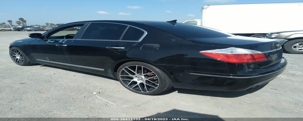 KMHGC4DF9BU116123 2011 HYUNDAI GENESIS photo no. 3