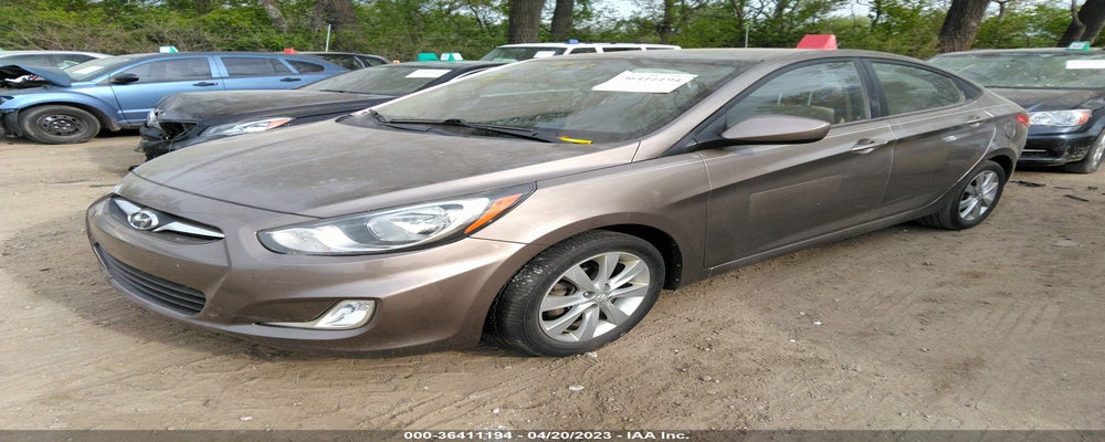 KMHCU4AE2DU434031 2013 HYUNDAI ACCENT photo no. 2