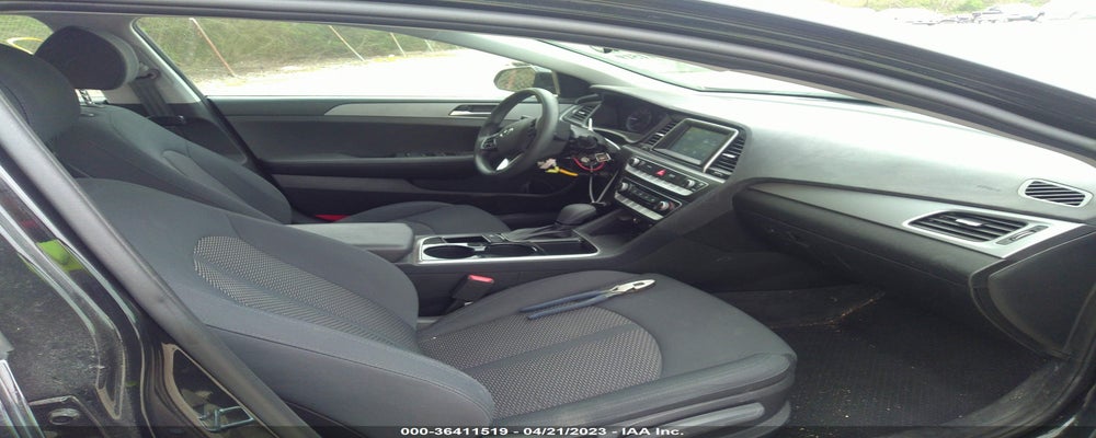 5NPE24AFXKH745659 2019 HYUNDAI SONATA photo no. 5