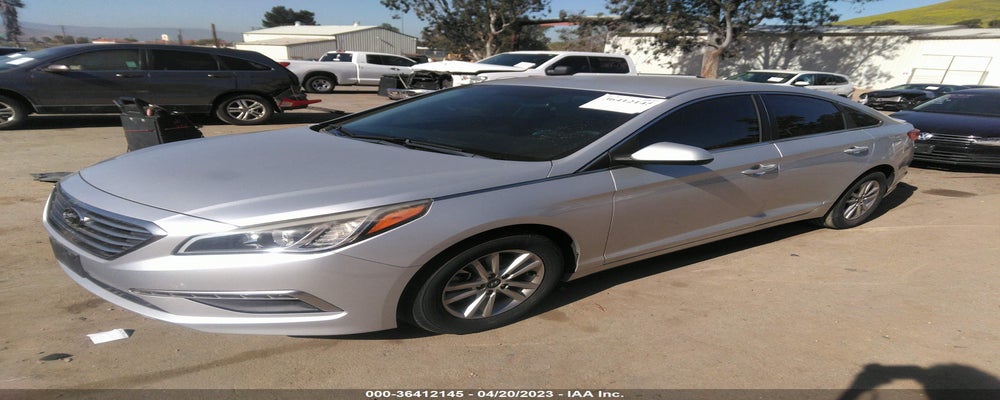 5NPE24AF9FH001444 2015 HYUNDAI SONATA photo no. 2