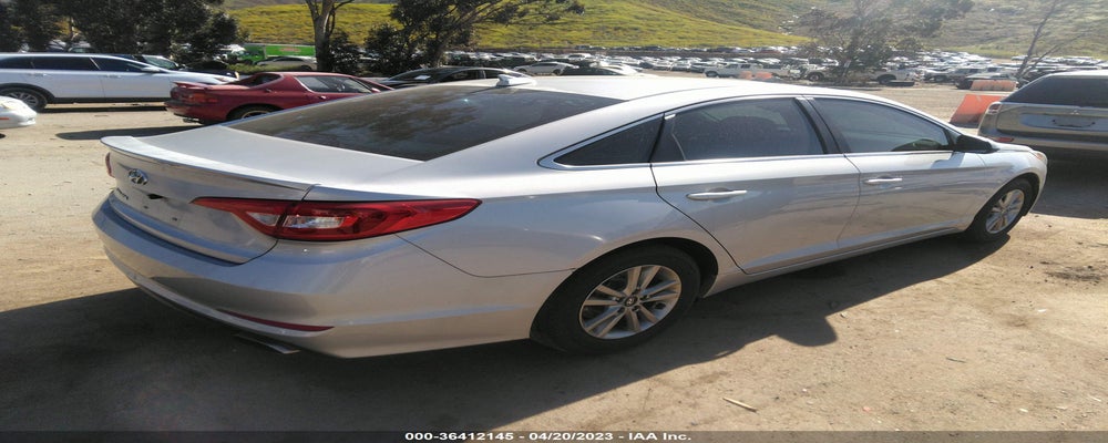 5NPE24AF9FH001444 2015 HYUNDAI SONATA photo no. 4