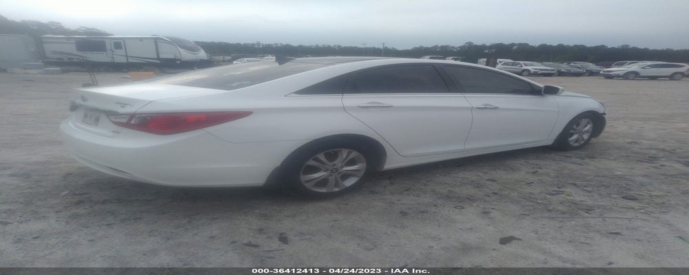 5NPEC4ACXCH449612 2012 HYUNDAI SONATA photo no. 4